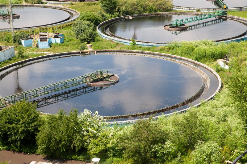 Cleaning construction for a sewage treatment-recadrer-DirCom-Thinkstocks_credits