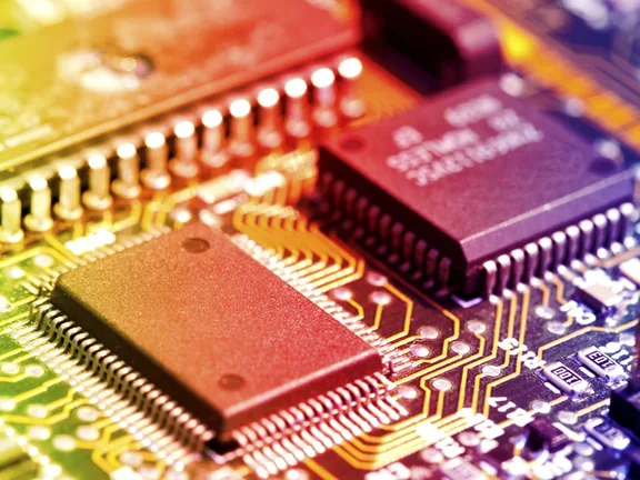 ThinkstockPhotos-470263143 - reflow soldering